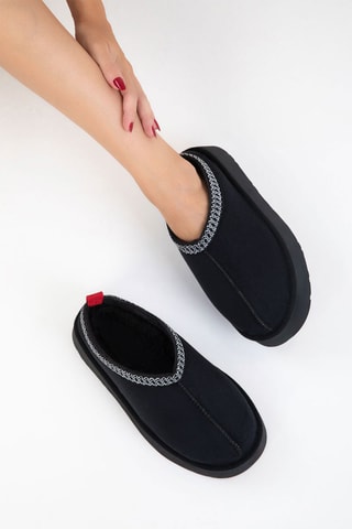 Zuecos forrados con plataforma - Negro