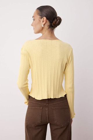 Cárdigan slim fit - Amarillo pastel