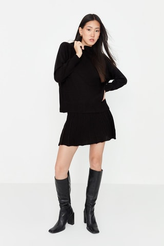 Jersey y falda evasé - Negro