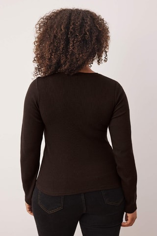 2 blusas - Beige y marrón