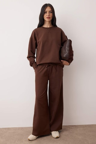 Sudadera relaxed fit y pantalón wide leg - Marrón
