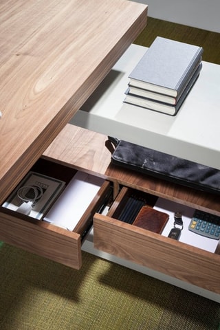 Scrivania - 140 x 75 x 127 cm