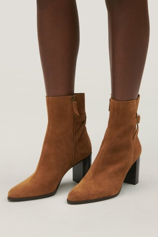 Nubuck Enkellaarzen met Hak - Camel