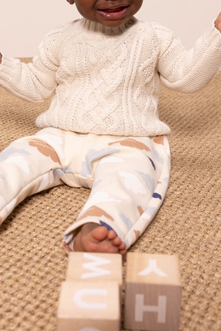 Pull à manches longues. Blanc