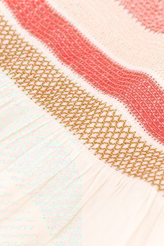 Robe à manches courtes. Beige