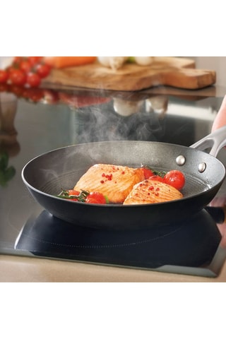 Frigideira de ferro fundido esmaltado 
20 cm