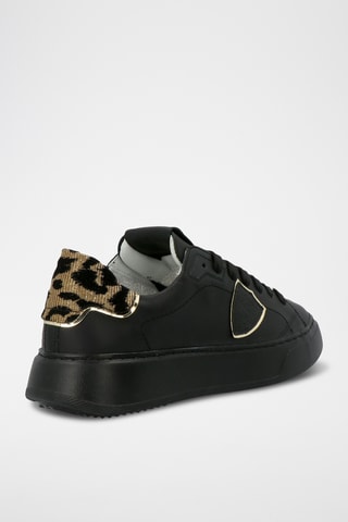 Sapatilhas em couro - Preto