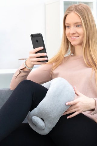 Almofada cervical massajadora 
2 níveis de vibrações