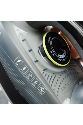 Ferro de engomar - Base em cerâmica