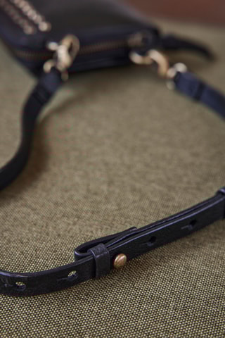 Bolso de mano de piel - Negro