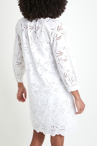 Vestido recto con bordado inglés - Crudo