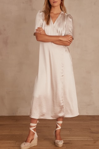 Vestido cruzado - Beige