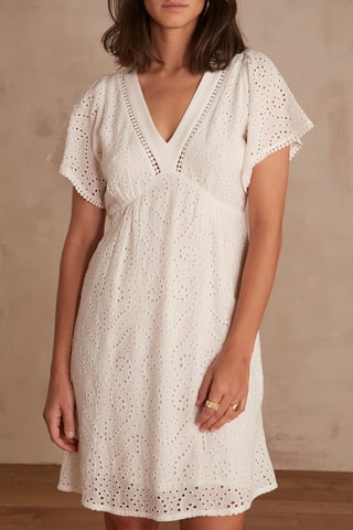 Vestido evasé con bordado inglés - Blanco