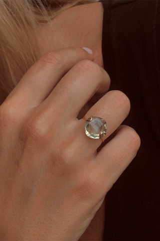 Anillo - Oro amarillo y amatista