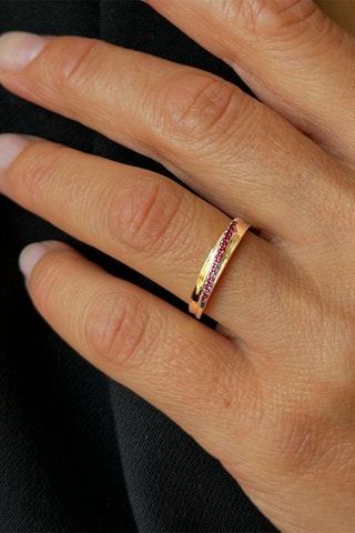 Anillo - Oro amarillo y rubí