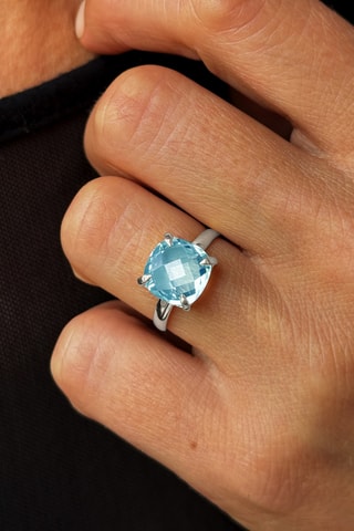 Anillo - Oro blanco y topacio