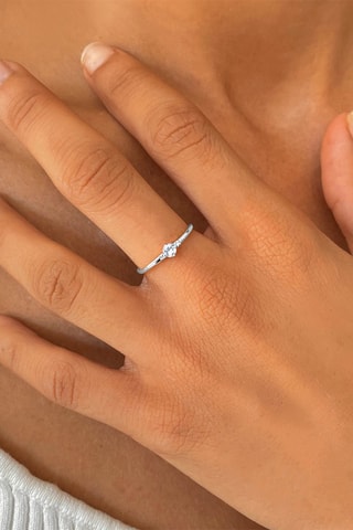 Anillo - Oro blanco, diamantes y topacio