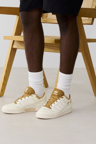 Baskets en cuir Forum Low CL - Ecru