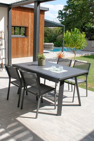 Conjunto de jardín Stockholm - 4 plazas - Sillas apilables - Mesa extensible