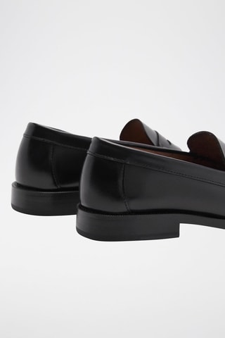 Mocassins découpe cuir effet patiné - Noir