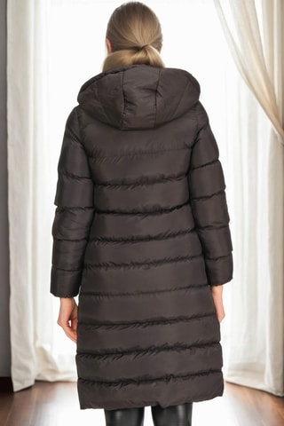 Lange gewatteerde jas met capuchon - Zwart