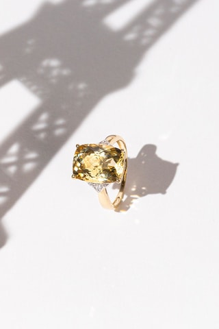 Anillo Green hill - Oro amarillo, cuarzo y diamantes