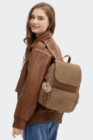 Mochila City Zip S - Castanho