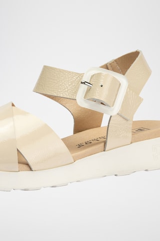 Sandali in pelle verniciata - Beige