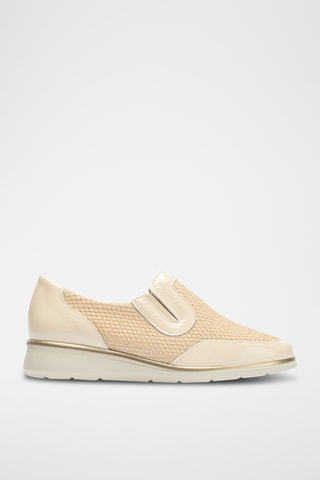 Slip-on in pelle verniciata - Beige