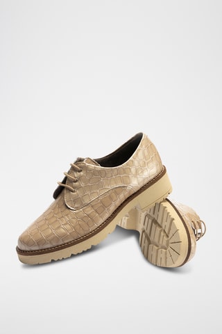 Stringate in pelle verniciata - Beige