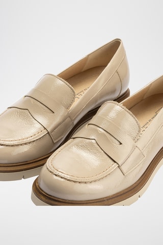 Mocassini in pelle verniciata - Beige