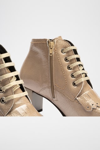 Bottines en cuir verni - Beige