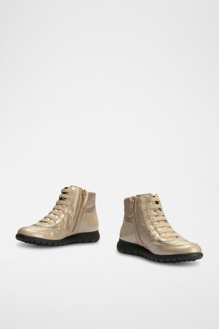 Baskets montantes en cuir verni - Beige