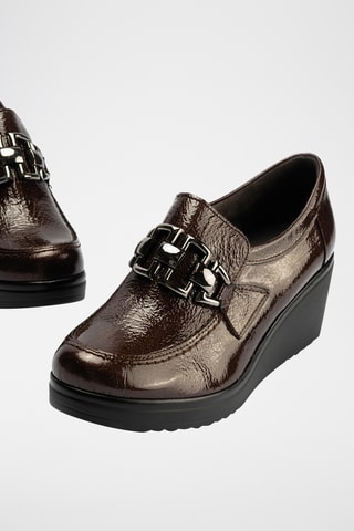 Mocassins compensés en cuir verni - Marron 