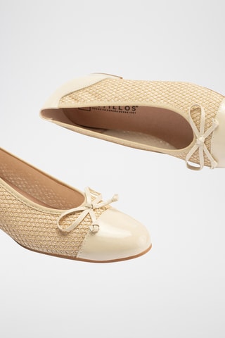 Ballerine in pelle verniciata - Beige
