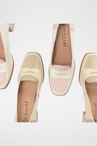 Mocassins à talons en cuir verni - Beige