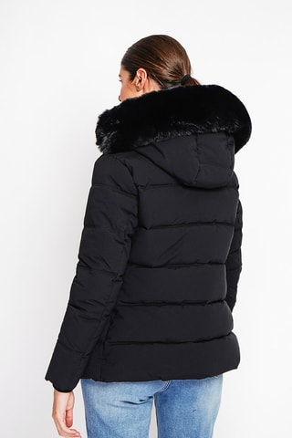 Anorak con capucha  - Negro