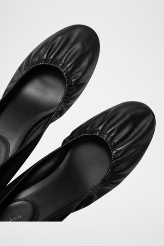 Décolleté in pelle - Nero