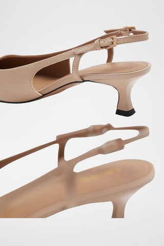 Décolleté in pelle verniciata - Beige