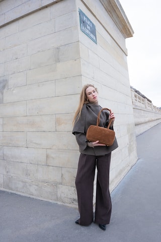 Borsa a spalla in pelle scamosciata  - Cammello