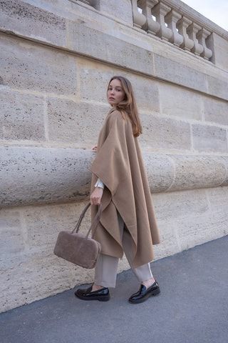 Borsa a spalla in pelle scamosciata  - Taupe