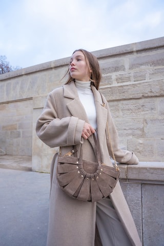 Borsa a spalla in pelle scamosciata  - Taupe