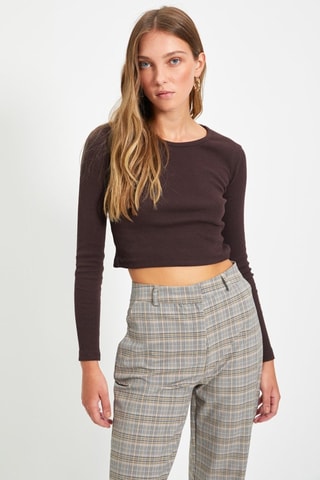 2 camisetas cropped - Beige y marrón