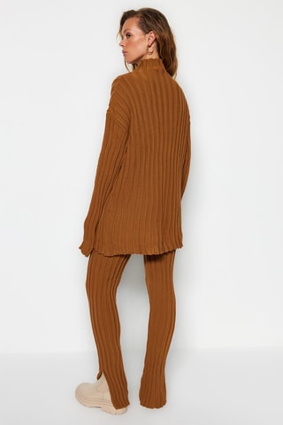 Túnica y pantalón regular fit - Marrón
