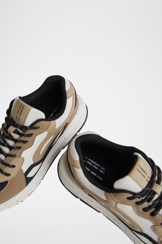 Zapatillas  - Marrón y negro