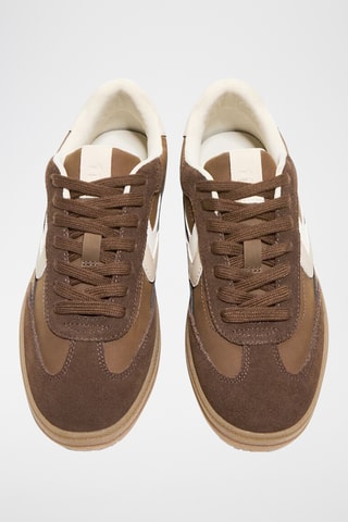 Zapatillas - Marrón oscuro y blanco