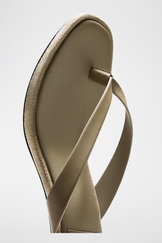 Sandalias de tacón - Dorado