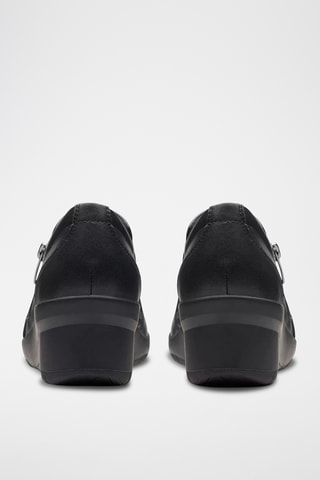 Low boots com cunha em couro Suttyn - Preto