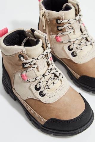 Botins em couro - Cru