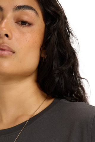 Camiseta cropped de algodón orgánico - Negro